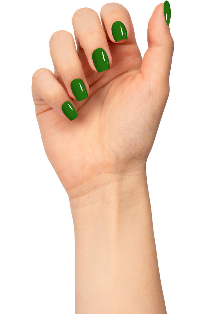 L 2626 – Evergreen Nail Polish – 15ml | High Gloss, Gel Like Finish Green Nail Polish | Deep Forest Green Nail Lacquer