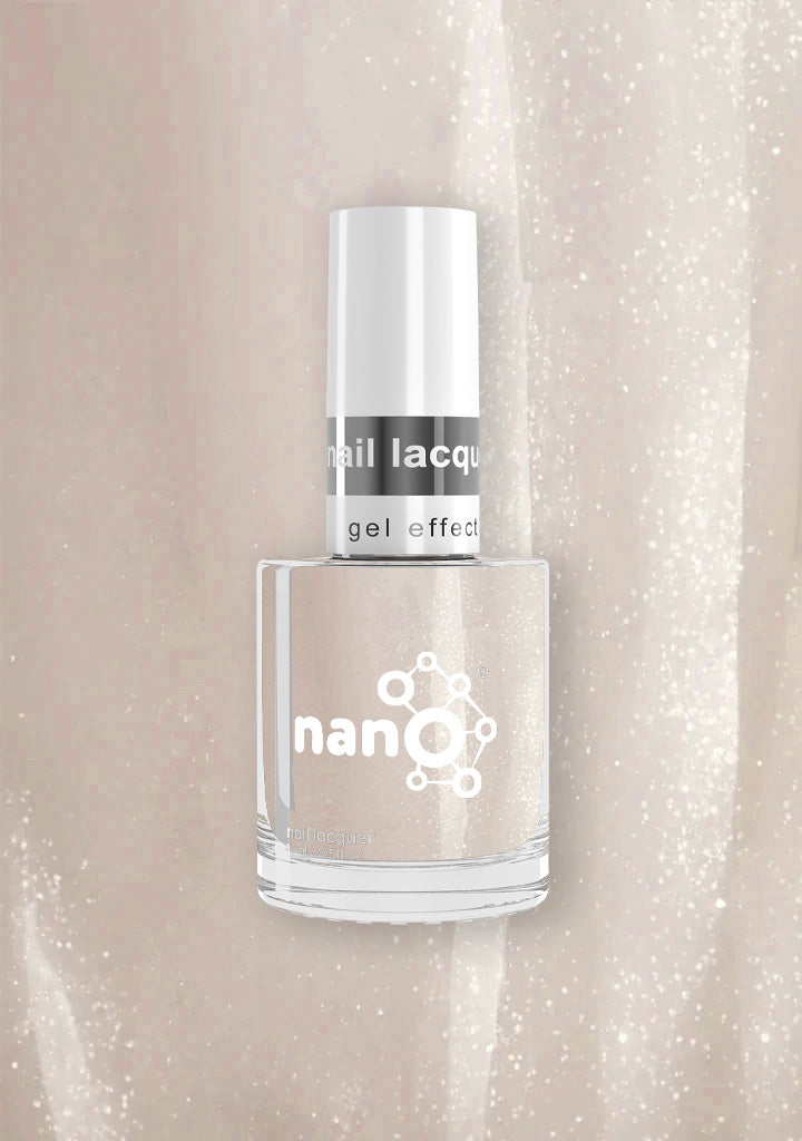 L 2653 – Diamond Glow Nail Polish – 15ml | High Gloss, Gel Like Finish Glitter Nail Polish | Shimmering Silver Nail Lacquer